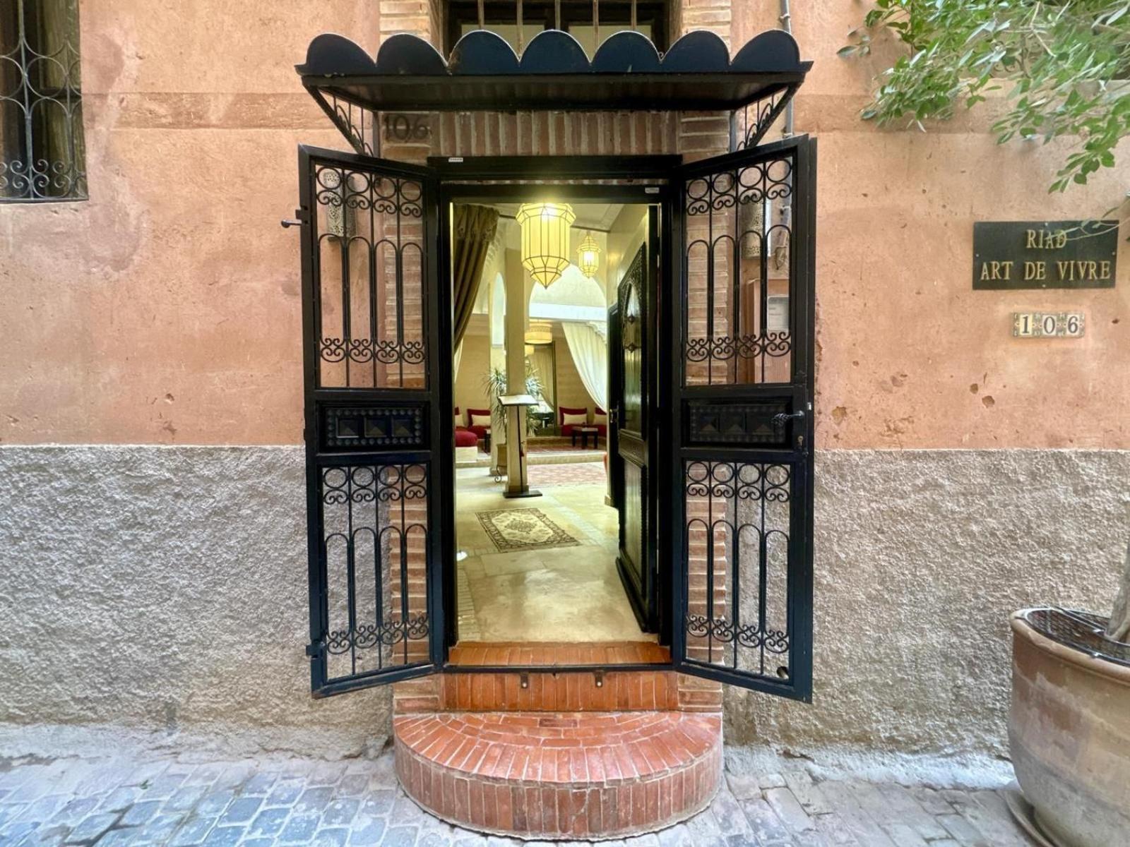 Riad Art De Vivre Avec Jacuzzi Марракеш Экстерьер фото