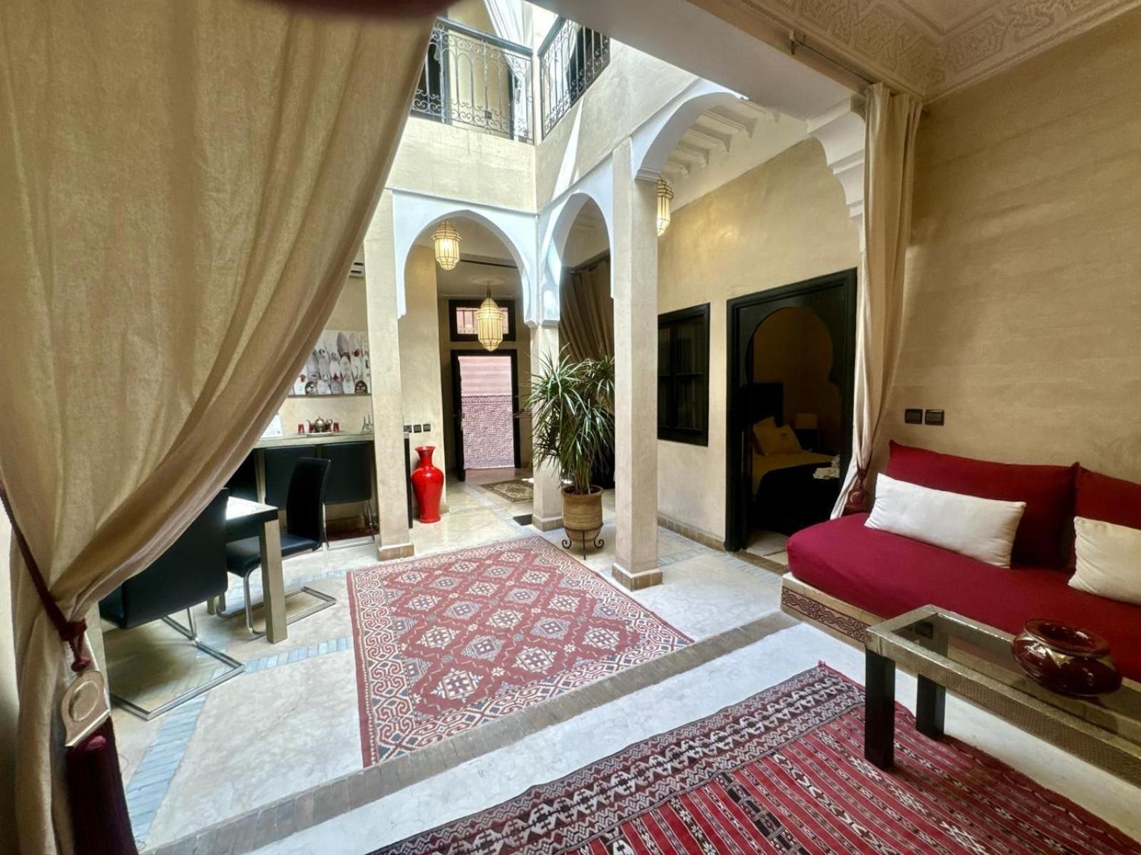 Riad Art De Vivre Avec Jacuzzi Марракеш Экстерьер фото