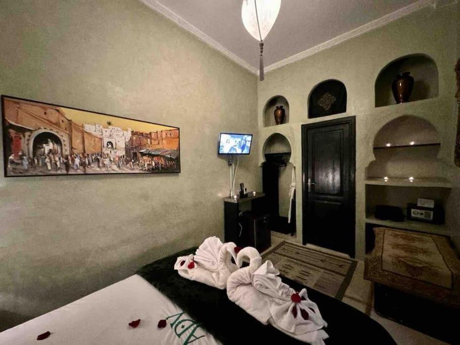 Riad Art De Vivre Avec Jacuzzi Марракеш Экстерьер фото
