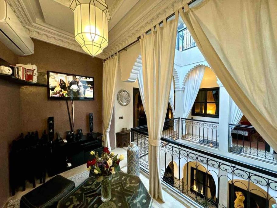 Riad Art De Vivre Avec Jacuzzi Марракеш Экстерьер фото