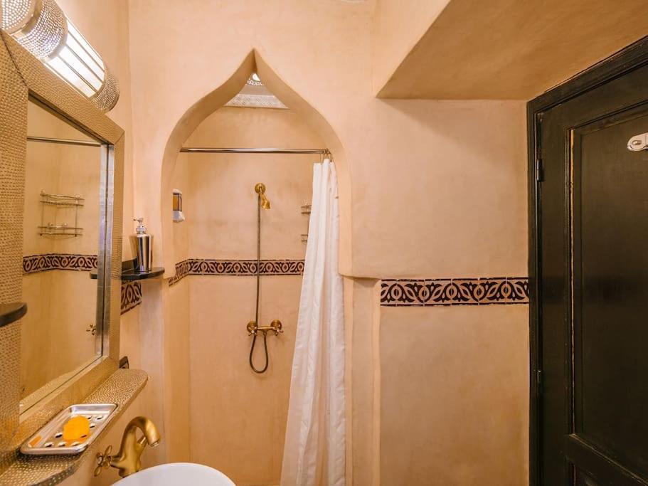 Riad Art De Vivre Avec Jacuzzi Марракеш Экстерьер фото