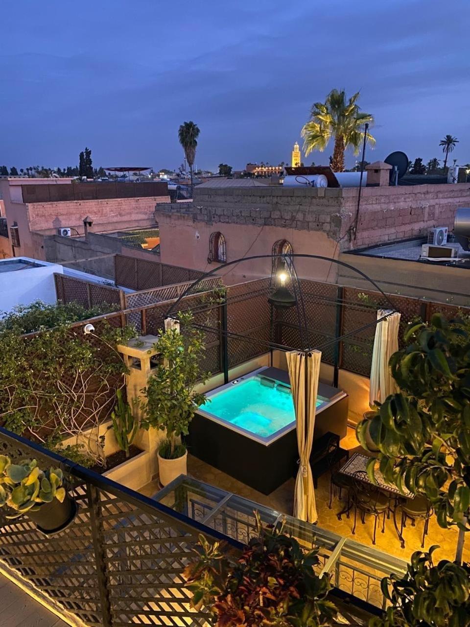 Riad Art De Vivre Avec Jacuzzi Марракеш Экстерьер фото